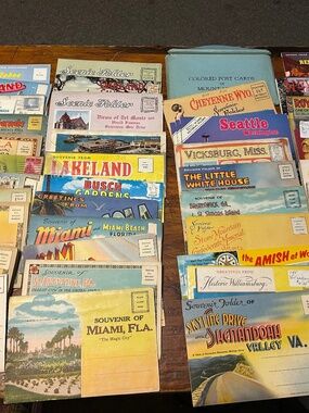 Lot of postcards & souvenir cards